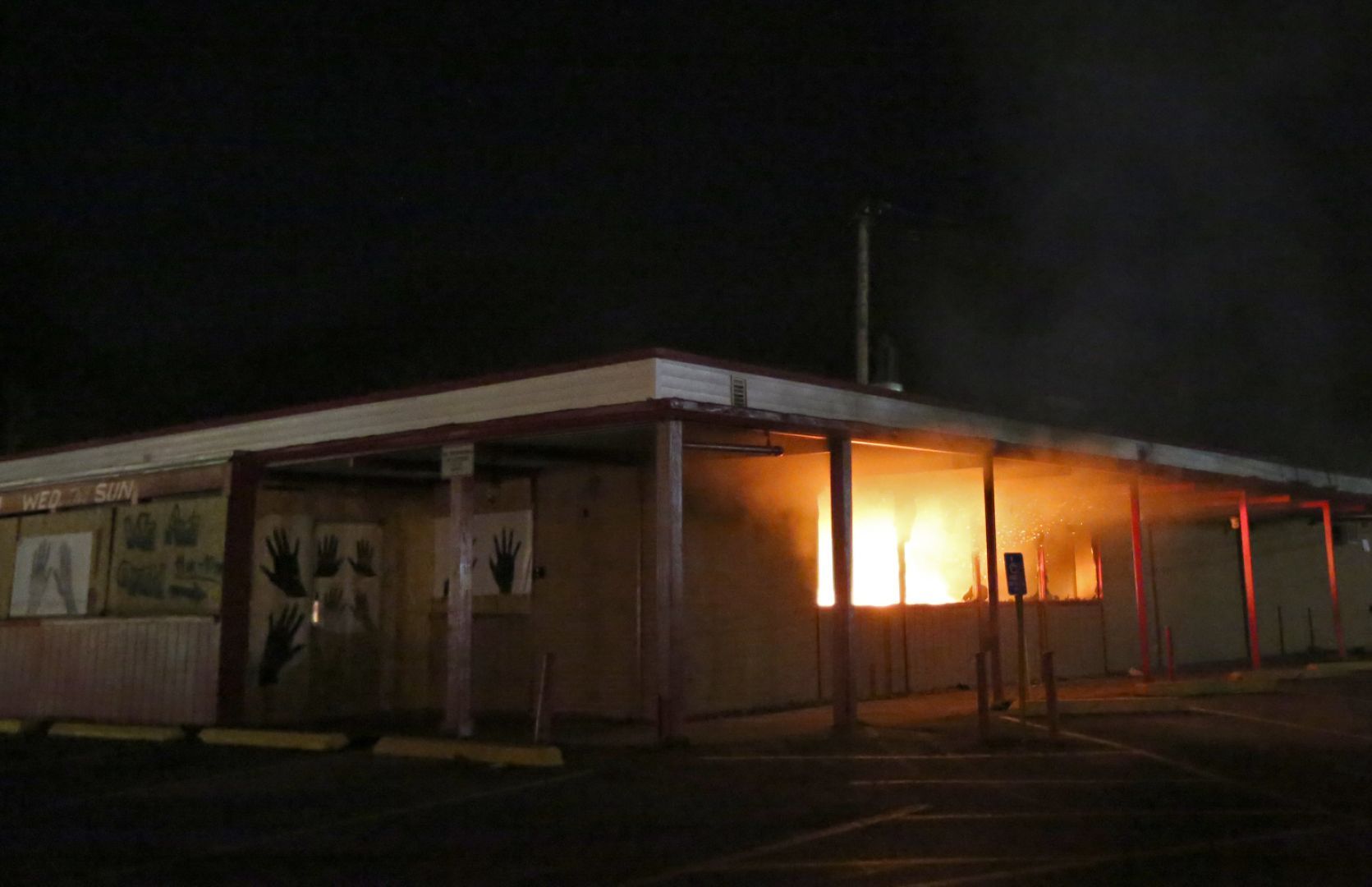 St. Louis County Police repond to riots and looting